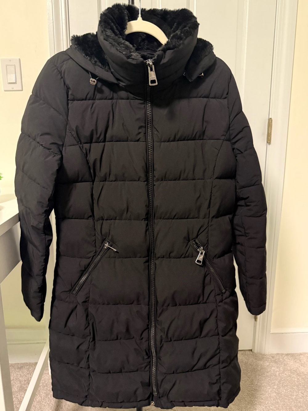 Andrew Marc Stretch Black Long Puffer Parka Faux Fur Hood Coat L